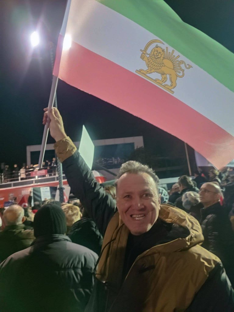 Orijinal İran Bayrağı; Şir-i Horşid