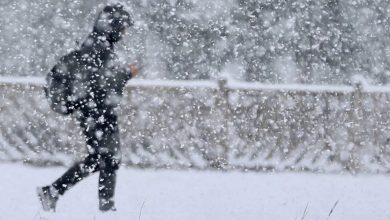 İstanbul kara gömülecek 1 AKOM'un paylaştığı rapora göre İstanbul'da pazartesi günü kuvvetli kar yağışı bekleniyor. Cumartesi ise fırtına ve kuvvetli sağanak etkili olacak