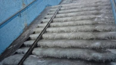 Kiev'i 600 bin kişi terk etti 1 Kiev Belediye Başkanı Vitaliy Kliçko, Rusya’nın enerji altyapısına yönelik yoğun saldırıları sonucu 2026 başında 600 bin kişinin başkenti terk ettiğini açıkladı