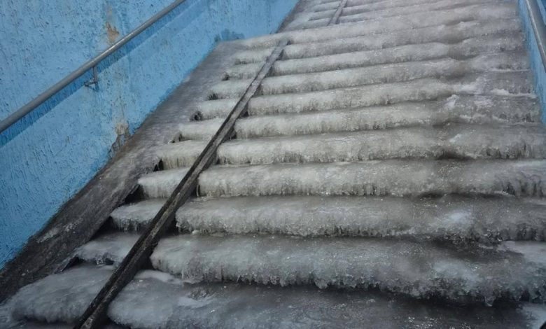 Kiev Belediye Başkanı Vitaliy Kliçko, Rusya’nın enerji altyapısına yönelik yoğun saldırıları sonucu 2026 başında 600 bin kişinin başkenti terk ettiğini açıkladı