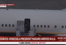 Yapılan operasyonla evinden eşiyle birlikte alınan Venezuela Devlet Başkanı Nicolas Maduro, New York'a götürüldü