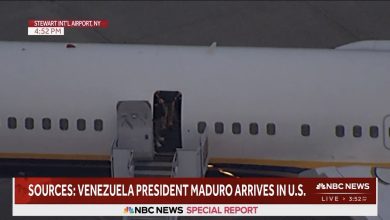 Yapılan operasyonla evinden eşiyle birlikte alınan Venezuela Devlet Başkanı Nicolas Maduro, New York'a götürüldü