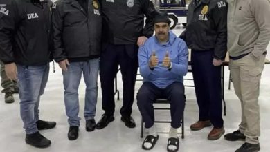 Nicolás Maduro ve eşi, ABD Uyuşturucuyla Mücadele Dairesi (DEA) tarafından yürütülen operasyon sonrası New York’a sevk edildi.