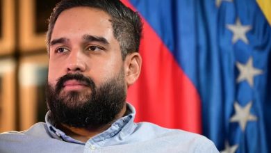 Nicolas Maduro’nun oğlu ve milletvekili Nicolás Maduro Guerra, geçici Devlet Başkanı Delcy Rodríguez’e destek verdi.