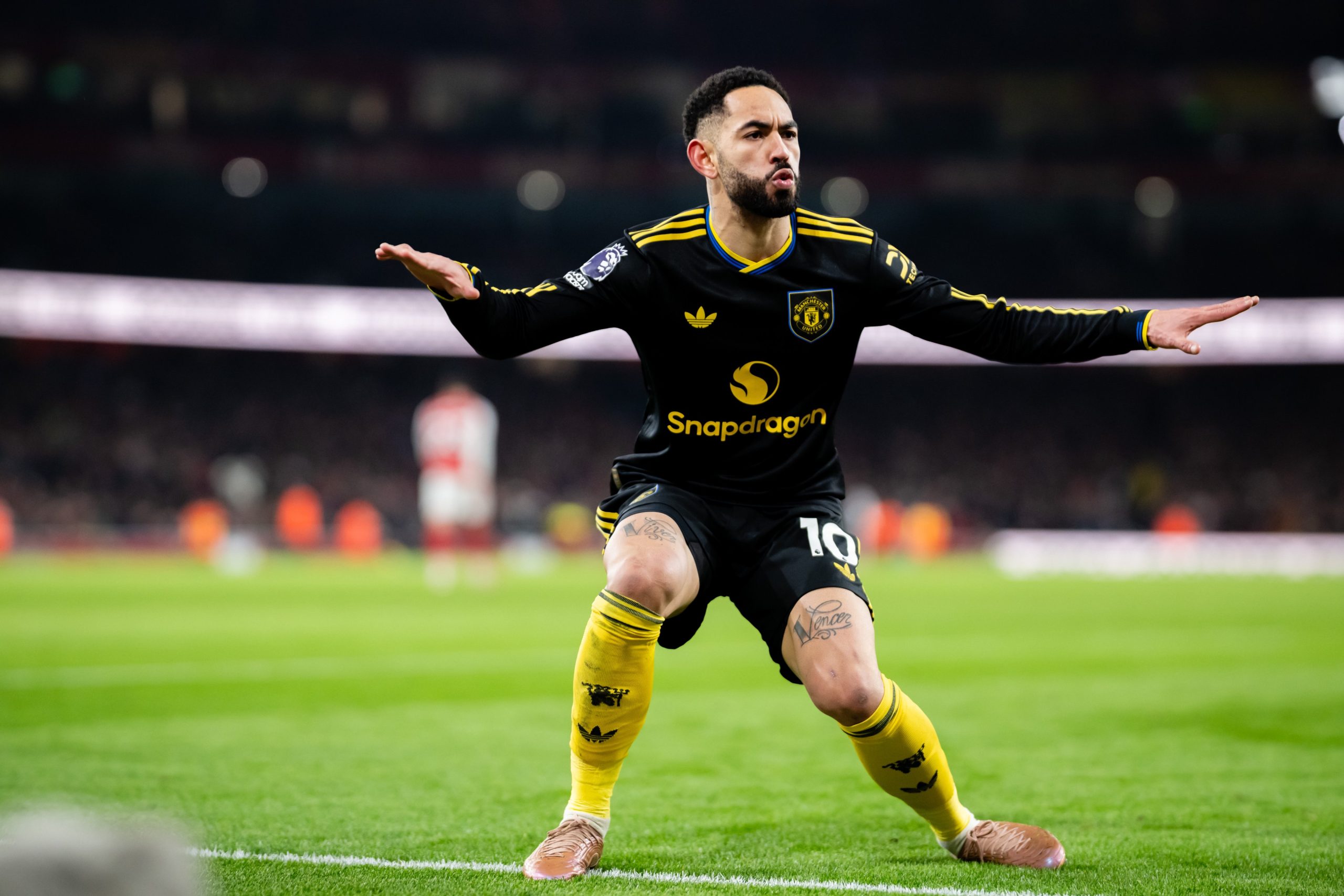 Manchester United geçen hafta Manchester City'yi 2-0 yenmesinin ardından Arsenal deplasmanında da 3-2 kazandı