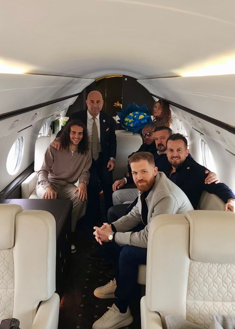 Fenerbahçe'nin 30 milyon Euro bonservis bedeliyle transfer ettiği Matteo Guendouzi, İstanbul'a gelmek üzere yola çıktı