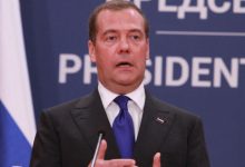 Dmitriy Medvedev, Ukrayna’ya Avrupa ve NATO birliklerinin konuşlandırılmasına kesin bir dille karşı çıkarak yeni bir gerilimin sinyalini verdi.