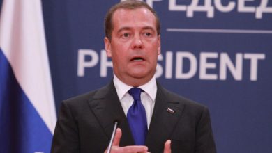 Dmitriy Medvedev, Ukrayna’ya Avrupa ve NATO birliklerinin konuşlandırılmasına kesin bir dille karşı çıkarak yeni bir gerilimin sinyalini verdi.