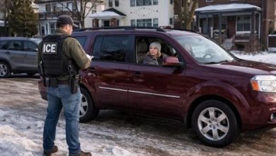 ABD'de Minneapolis kentinde bir kadının vurulmasının ardından Göçmenlik ve Gümrük Muhafaza memurları ile Ulusal Muhafızlar arasında çatışma ihtimali doğdu