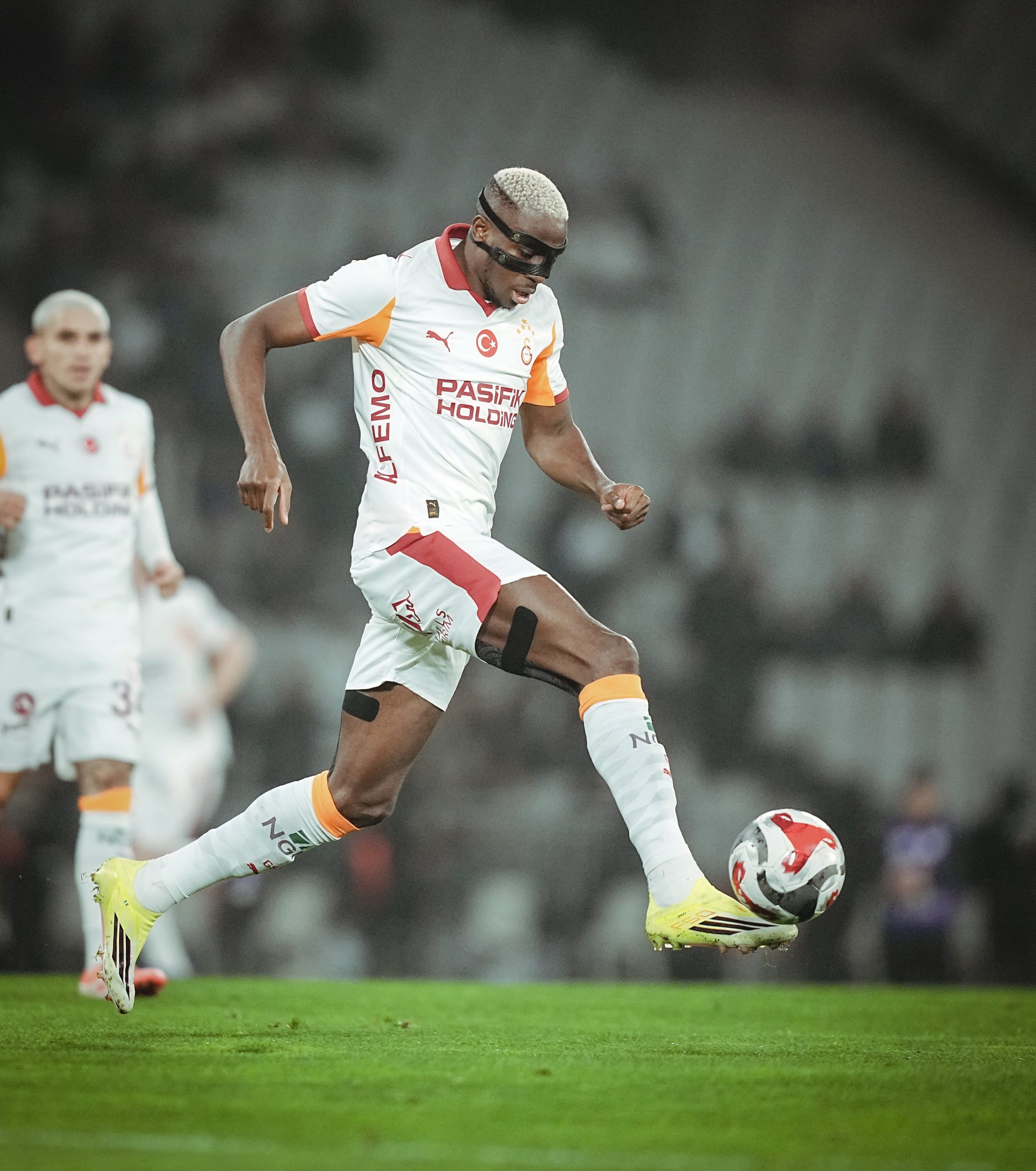 Trendyol Süper Lig'de Galatasaray, Fatih Karagümrük'e konuk olduğu deplasmanda rahat bir galibiyet kazandı