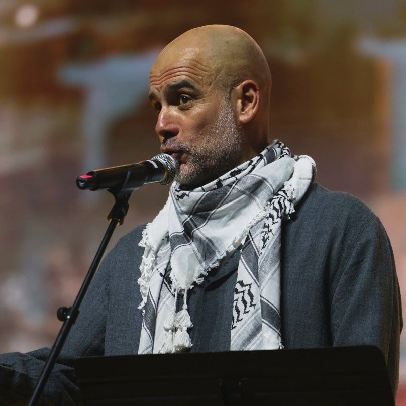 Manchester City Teknik Direktörü Pep Guardiola, Barselona'daki Filistin'e yardım mitinginde harika bir konuşma yaptı