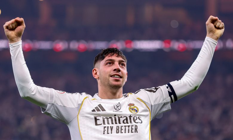 Real Madrid füzeyle vurdu 13 İspanya Süper Kupası'nda Real Madrid, Atletico Madrid'i yenerek finalde Barcelona'nın rakibi oldu