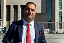 Yargıtay 5. Ceza Dairesi, avukat Rezan Epözdemir hakkında "yurt dışına çıkış yasağı" şartıyla tahliye kararı verdi