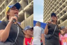 Hugo Chávez’in kızı Rosinés Chávez, Caracas’ta düzenlenen mitingde ABD’ye tepki gösterdi.