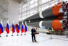 Rusya Ukrayna'ya yaklaşık 5 bin km menzile sahip, atmosfer dışından hedefe son sürat ilerleyen Oreshnik füzeleri ile ağır darbe indirdi