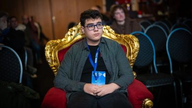 Milli gururumuz Büyükusta Yağız Kaan Erdoğmuş, dünya sıralamasında 5. basamakta bulunan Arjun Erigaisi’yi yendi