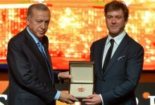 Cumhurbaşkanlığı kararnamesiyle Devlet Opera ve Balesi Genel Müdürü Tan Sağtürk görevden alındı