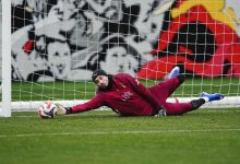 Turkcell Süper Kupa'da ezeli rakibi Fenerbahçe'ye kaybeden Galatasaray'da teknik direktör Okan Buruk hedef tahtasında