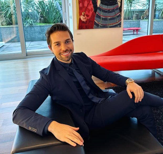 Uyuşturucu operasyonunda Hürriyet yazarı Mehmet Üstündağ ve sosyal medya fenomeni Bilal Hancı'nın da dahil olduğu 7 kişi hakkında gözaltı kararı verildi