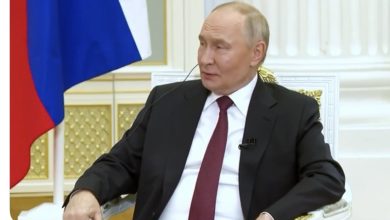 Rusya Devlet Başkanı Vladimir Putin, Kremlin Sarayı'nda "Alexander" Salonu'nda ihtişamlı bir merasimde 34 ülkenin büyükelçilerinin güven mektuplarını kabul etti