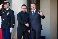 Ukrayna Devlet Başkanı Volodimir Zelenski, Fransa Cumhurbaşkanı Emmanuel Macron ile Paris’te bir araya geldi.