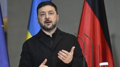 Ukrayna Devlet Başkanı Vladimir Zelenski, Rusya’ya karşı savaşın sürdürülebilmesi için kesintisiz savunma desteği gerektiğini söyledi.