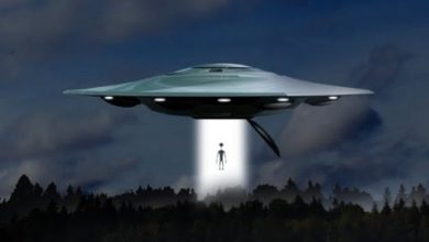 Kongre Üyesi Tim Burchett, ABD kıyıları açıklarında su altı üssünde uzaylıların konuşlanmış olabileceğini ve ülke sularında gizli üslerin bulunduğunu öne sürdü