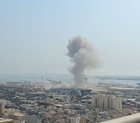 ABD İran Savaşı'nda İran Devrim Muhafızları Ordusu, Ortadoğu'daki ABD üslerini füzelerle vurdu