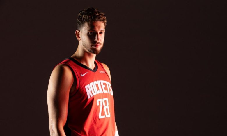 Alperen Şengün takımı Houston Rockets'ın lig lideri Oklahoma City Thunder'ı evinde 112-106 yendiği maçta şov yaptı