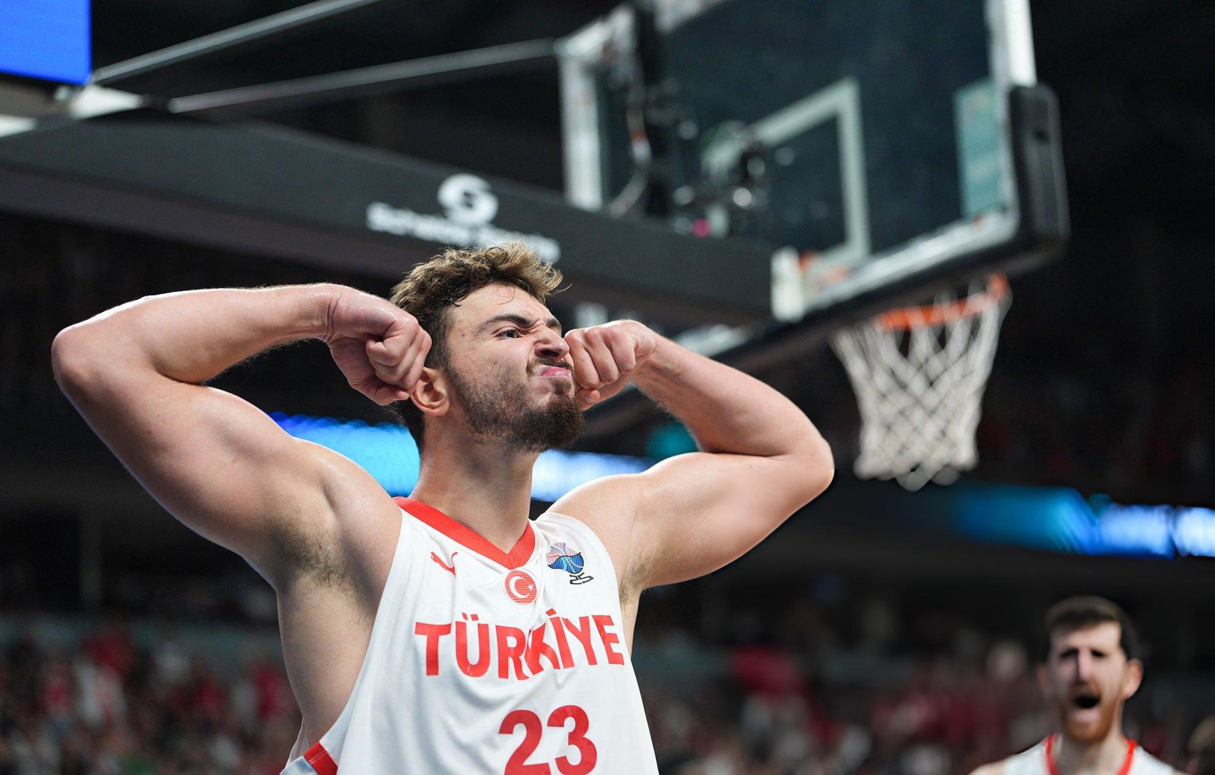 NBA'de Boston Celtics'in deplasmanda Houston Rockets'ı 114-93 yendiği maçta Alperen Şengün, iki teknik faulle oyun dışında kaldı