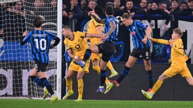 Atalanta'dan müthiş dönüş 1 UEFA Şampiyonlar Ligi Play-Off Turu'nda Atalanta, ilk maçta deplasmanda 2-0 kaybettiği Borussia Dortmund'u rövanşta 4-1'le eledi