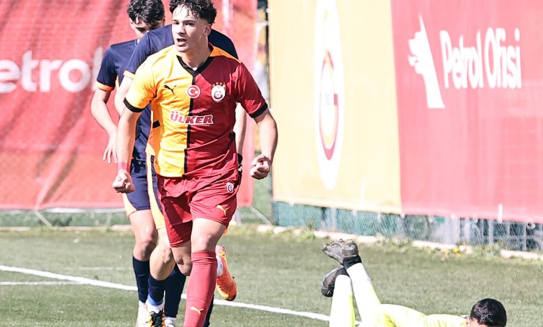 Galatasaray'da Çağrı Hakan Balta krizi 5 Galatasaray'da forma giyen Çağrı Hakan Balta'nın babası eski futbolcu Hakan Balta'nın avukatı bir açıklama yaptı