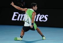 Avustralya Açık tek erkekler finalinde dünya 1 numarası Carlos Alcaraz, Novak Djokovic'i 3-1 mağlup etti ve bu turnuvadaki ilk şampiyonluğuna ulaştı