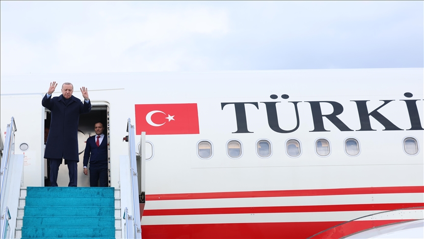 Cumhurbaşkanı Erdoğan’ın Etiyopya ziyareti başladı. Başkent Addis Ababa’da görüşmeler ve imza töreni gerçekleşmesi bekleniyor.
