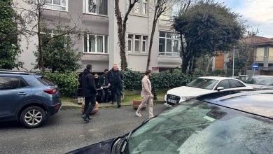 Ekrem İmamoğlu’nun korumalarından Bektaş Kamburoğlu, İBB’ye yönelik yürütülen soruşturma kapsamında gözaltına alındı.