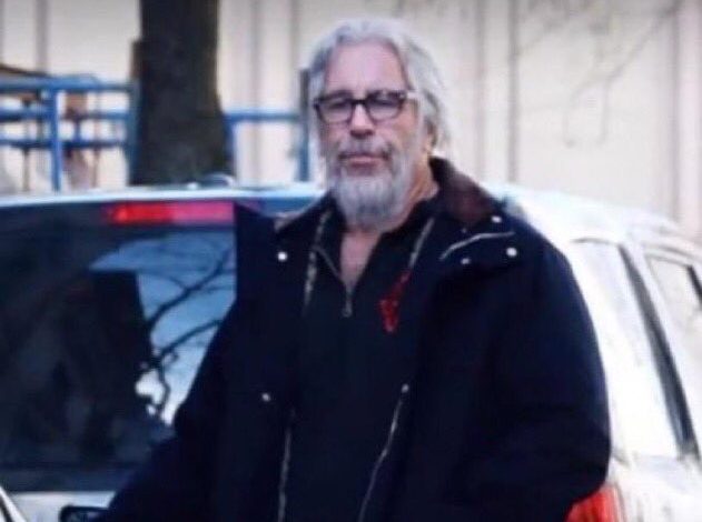 Jeffrey Epstein’in adını “Marius Robert Fortelni” olarak değiştirdiği ortaya çıkarken İsrail'de yaşadığına dair fotoğraflar gelmeye devam ediyor