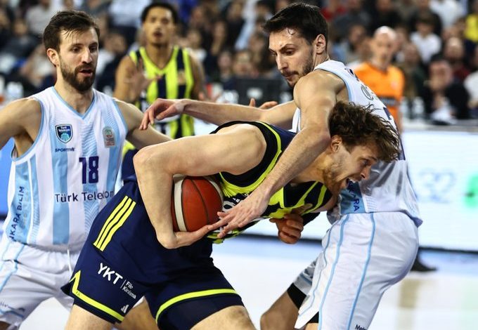 Ziraat Bankası Türkiye Kupası 2026'da Fenerbahçe Beko, Türk Telekom'u yenerek finalde Beşiktaş Gain'in rakibi oldu