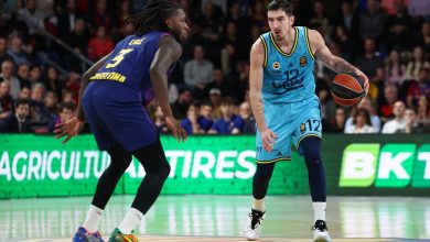 EuroLeague'de son şampiyon ve lider Fenerbahçe Beko, İspanya’da Barcelona’yı yenerek 25. maçında 18. galibiyetini aldı