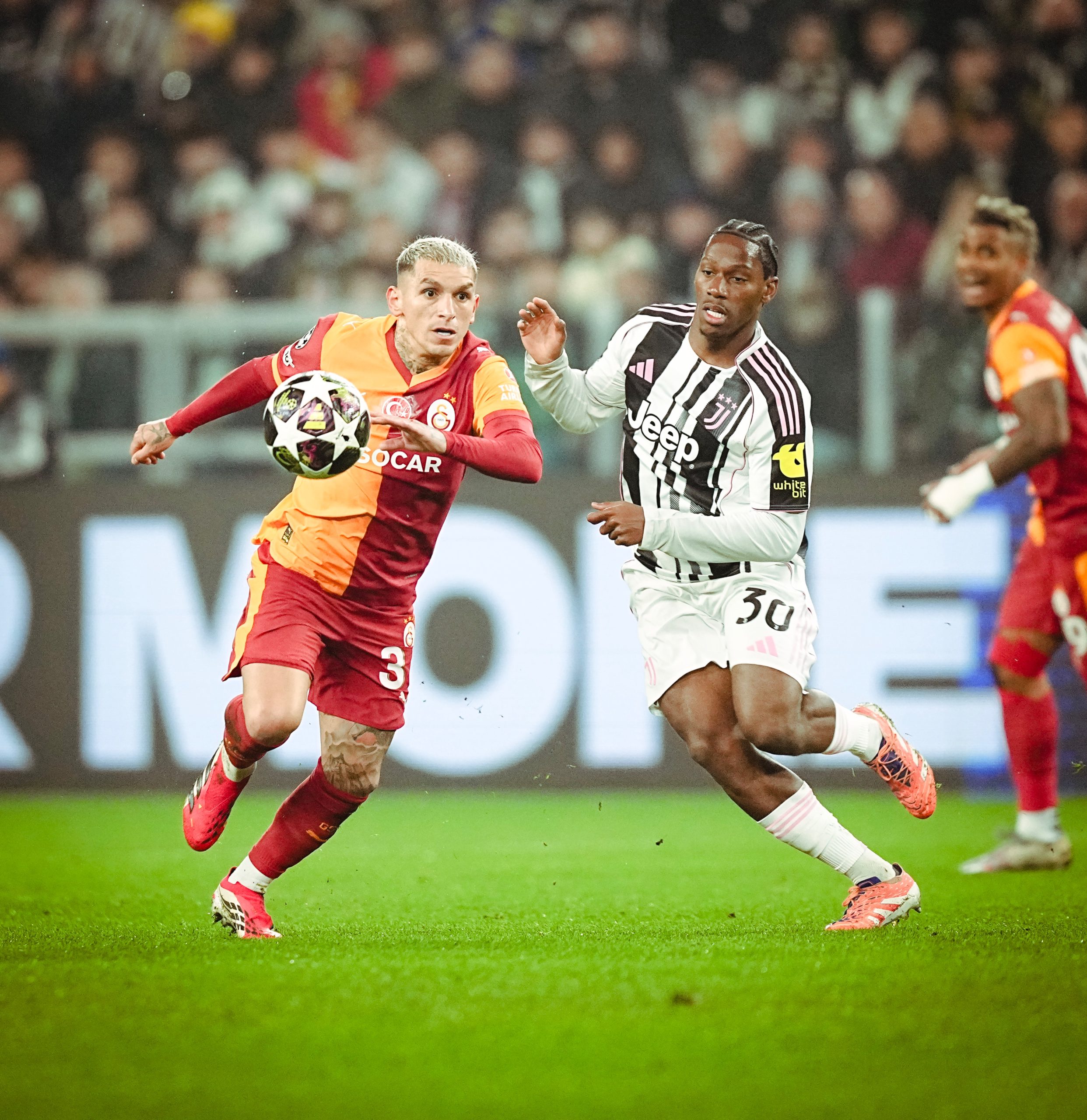 Galatasaray, Şampiyonlar Ligi'nde 3-0 geriye düştüğü Juventus'u 105+1'de Victor Osimhen'in golüyle eledi