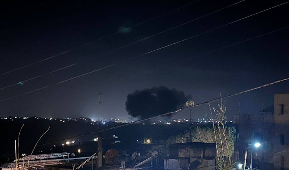 İsrail Savunma Kuvvetleri, Güney Lübnan’daki Hizbullah’a ait silah depoları ve fırlatma rampalarına yönelik saldırı düzenlendiğini açıkladı.