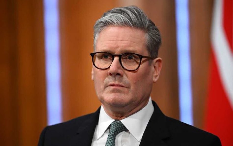 Jeffrey Epstein’e ilişkin 3 milyondan fazla ek belge Avrupa'yı sarsıyor. İngiltere'de Başbakan Starmer hedefte, Norveç'te eski başbakana soruşturma açıldı