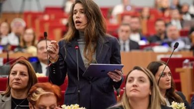 uyuşturucu soruşturması kapsamında Çeşme Belediye Başkanı Lal Denizli hakkında ifade işlemi için çağrı kâğıdı çıkarıldı.