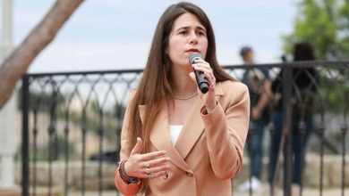 Lal Denizli'ye uyuşturucu soruşturması 7 Ünlülere yönelik “uyuşturucu” soruşturması kapsamında ifadeye çağrılan Çeşme Belediye Başkanı Lal Denizli, İstanbul Cumhuriyet Başsavcılığı’na geldi