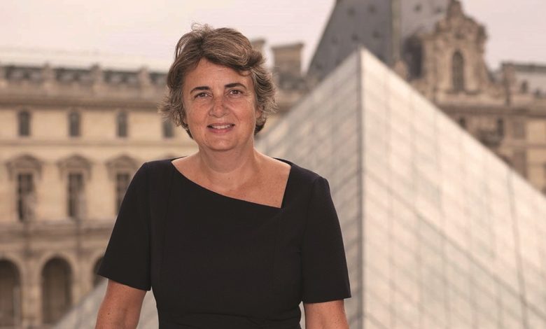 Soygun, güvenlik açıkları, su sızıntıları ve bilet dolandırıcılığı skandalıyla gündeme gelen Louvre Müzesi’nde müdür Laurence des Cars istifa etti.