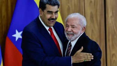 Lula da Silva’dan ABD’ye Maduro mesajı: Yargılama Venezuela’da yapılmalı 1 Lula da Silva, ABD’nin askeri müdahalesi sonucu alıkonulan Venezuela Devlet Başkanı Nicolas Maduro’nun kendi ülkesinde yargılanması gerektiğini söyledi.