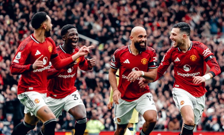 Teknik direktörlüğe Michael Carrick’i getiren Manchester United, Tottenham’ı 2-0 yenerek İngiltere Premier Ligi’nde üst üste dördüncü galibiyetini aldı