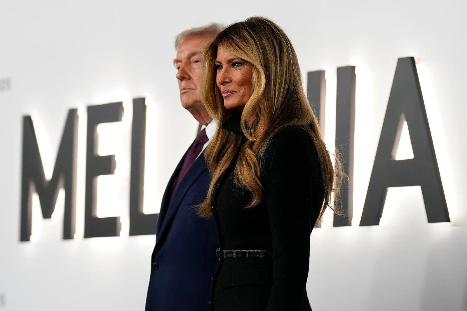 Donald Trump’ın “mutlaka izlenmeli” diyerek tanıttığı Melania belgeseli, yüksek bütçesine rağmen beklentilerin üzerinde bir açılış yaptı.