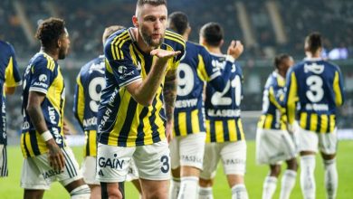 Fenerbahçe'nin Nottingham Forest'a 3-0 yenildiği maçta sakatlanan Milan Skriniar, 1.5 ay sahalardan uzak kalacak