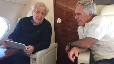 Epstein ile ilişkileri nedeniyle gündeme gelen Noam Chomsky ve eşi Valeria Chomsky, kamuoyundan özür diledi.