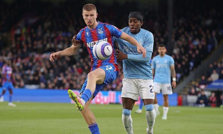 Fenerbahçe'nin UEFA Avrupa Ligi play-off turunda eşleştiği Nottingham Forest, İngiltere'de Crystal Palace ile 1-1 berabere kaldı